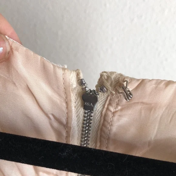 Handmade Vintage Statement Sleeve Lace Dress - Picture 5 of 11